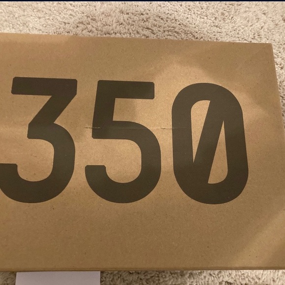 YEEZY 350 V2 Cloud white Boost size 7.5 unisex - Picture 6 of 7